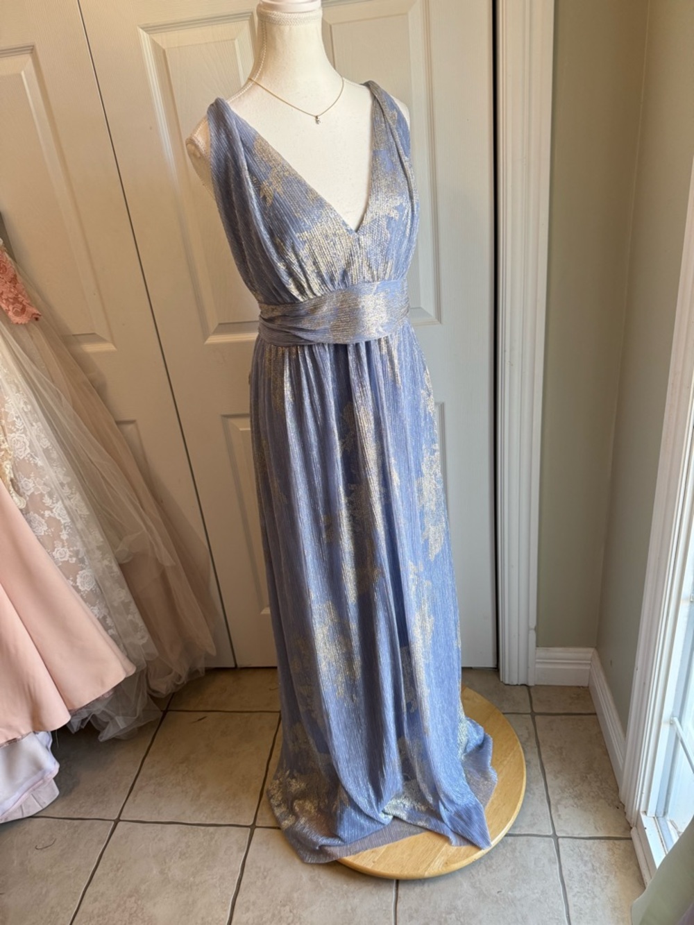 After Six Lavender and Gold Foil Metallic V-Neck Maxi Dress
